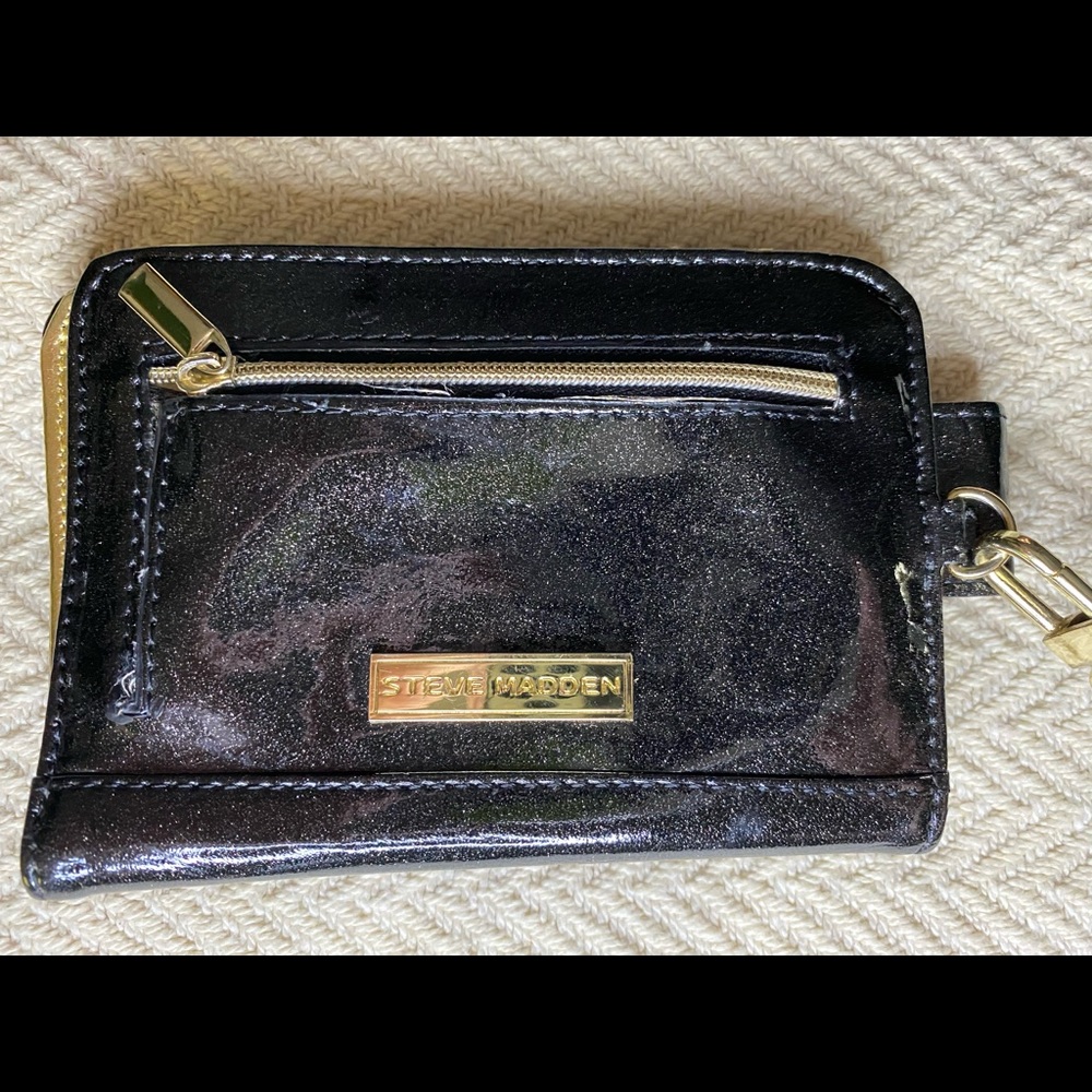 Steve Madden wristlet